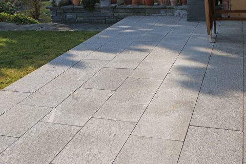 Onsernone Nobile Bodenplatten Fontarocca AG Natursteine für Objekt